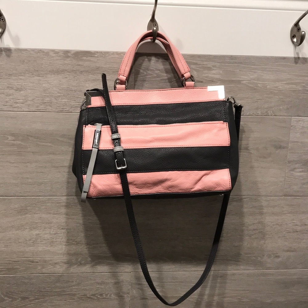 NEW b.makowsky pink and grey pebble leather bag